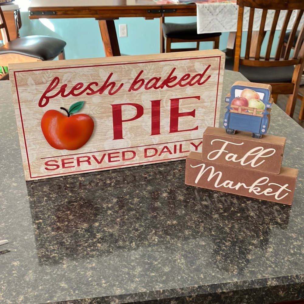 ⭐️SOLD⭐️ Fall decor 🍁